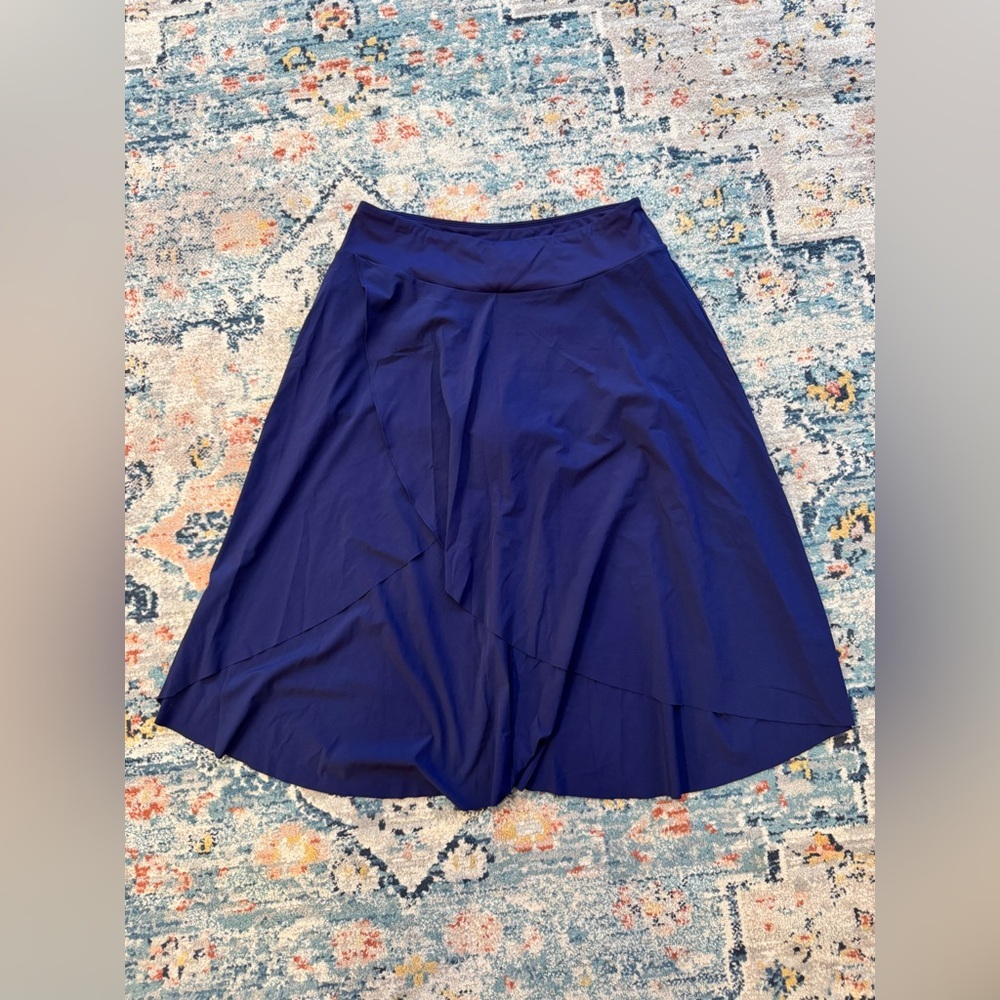 Halara Breezeful High Waisted 2 in 1 Dance Skirt
Size XL - Picture 2 of 6